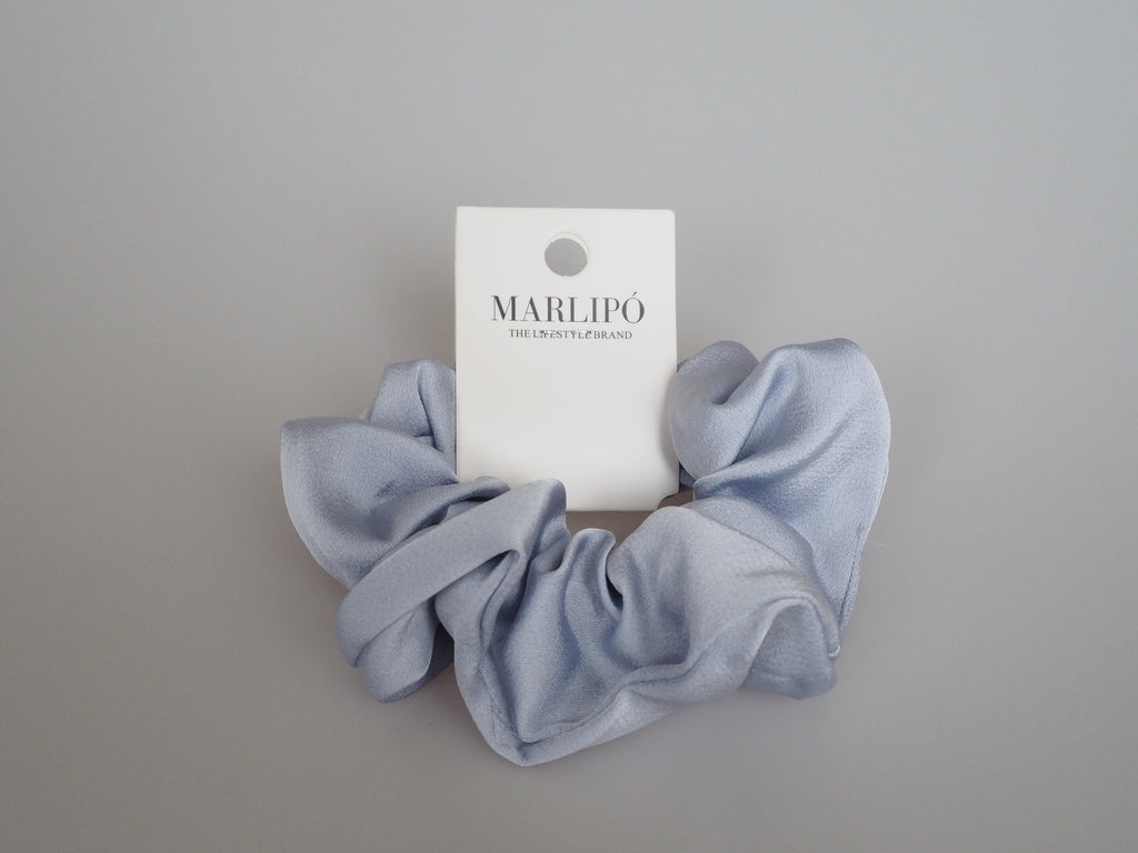 Big Scrunchie - Haargummi aus Seide "Soft Blue"