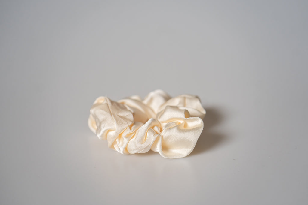 Big Scrunchie - Haargummi aus Seide "Vanilla"
