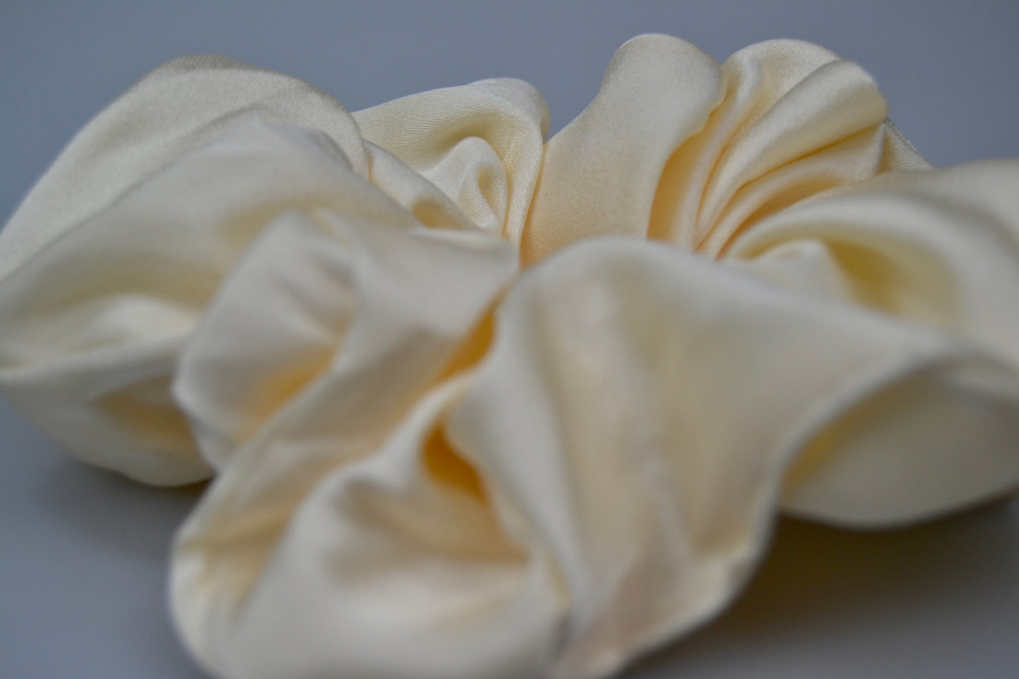 Big Scrunchie - Haargummi aus Seide "Vanilla"