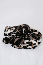Big Scrunchie - Haargummi aus Seide Leopard